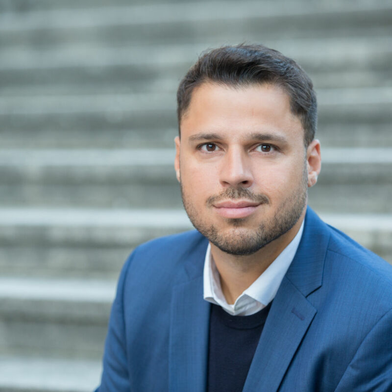 Porträt von Rana Deep Islam, dem Vorstand Finanzen von Gesicht Zeigen! Für ein weltoffenes Deutschland e.V.